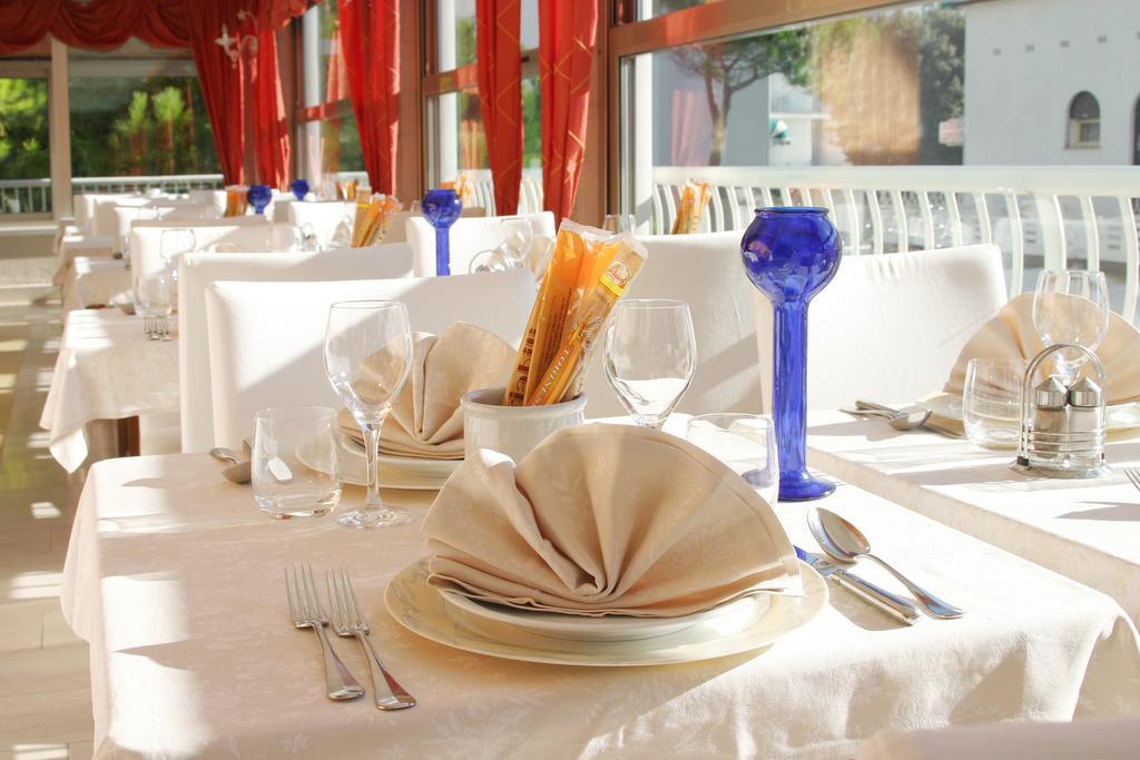 Hotel Margherita Lido di Jesolo Exterior photo