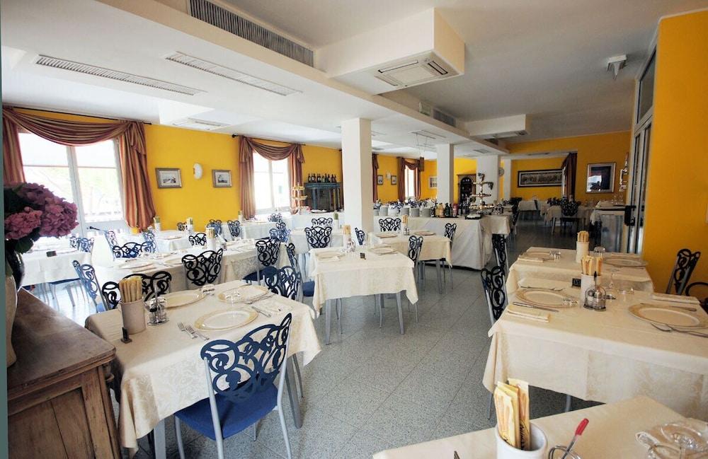 Hotel Margherita Lido di Jesolo Exterior photo
